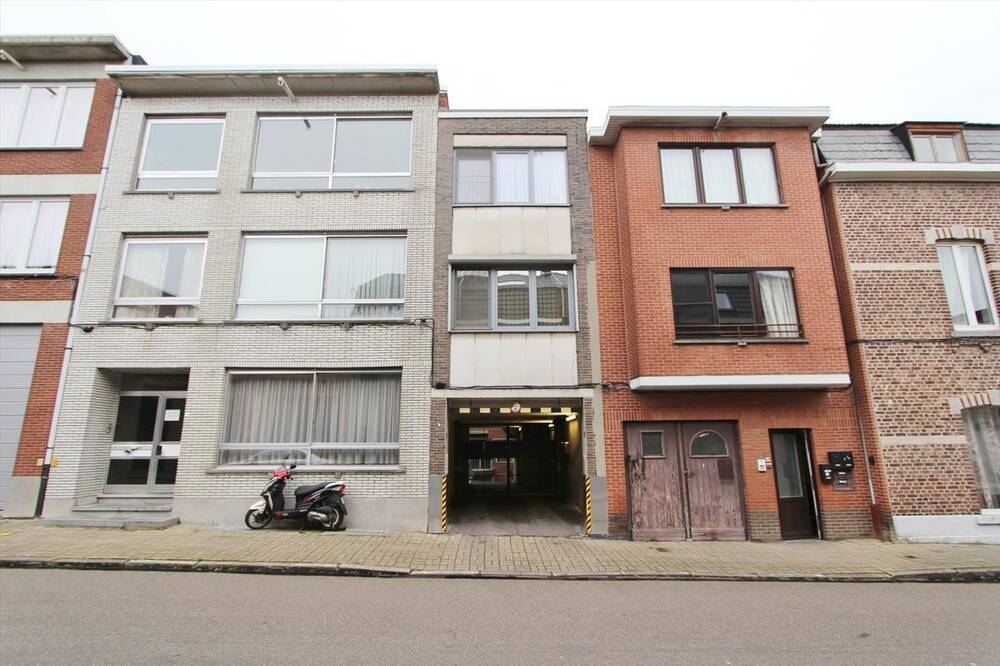 Parking & garage te koop in Sint-Truiden 3800 19500.00€ slaapkamers m² - Zoekertje 413765