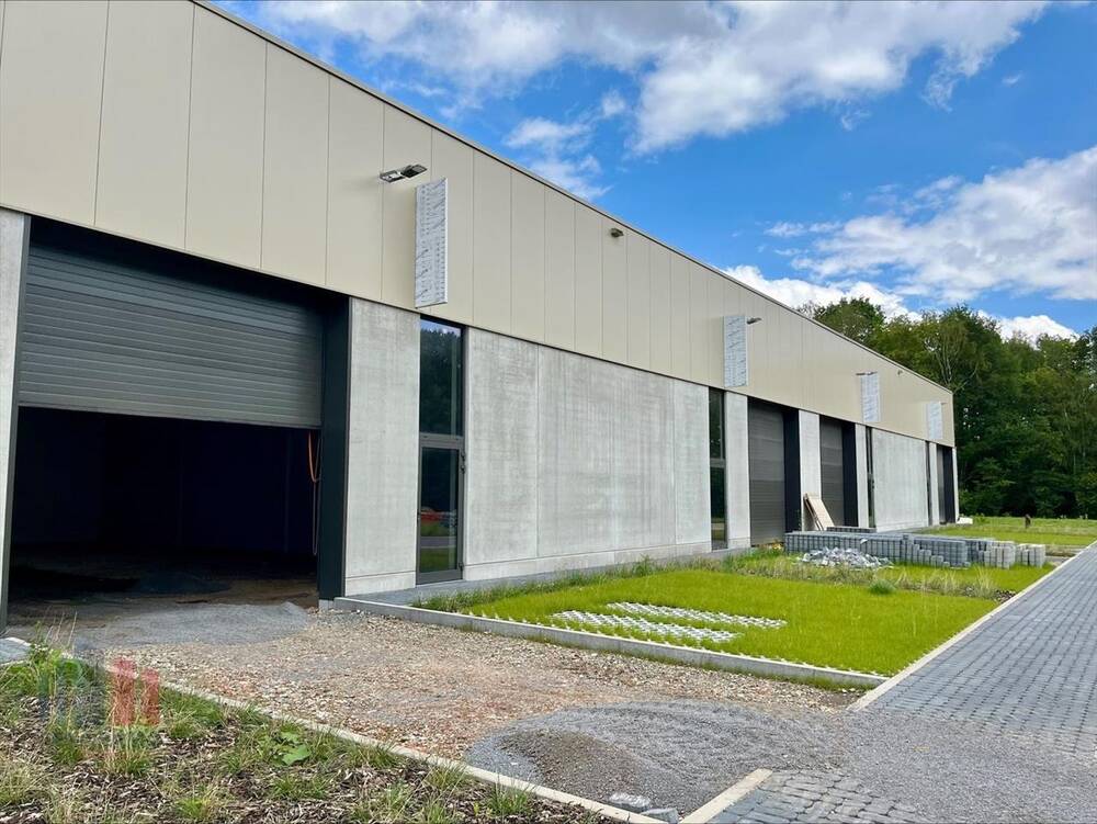 Handelszaak te koop in Genk 3600 255000.00€ slaapkamers 210.00m² - Zoekertje 423097