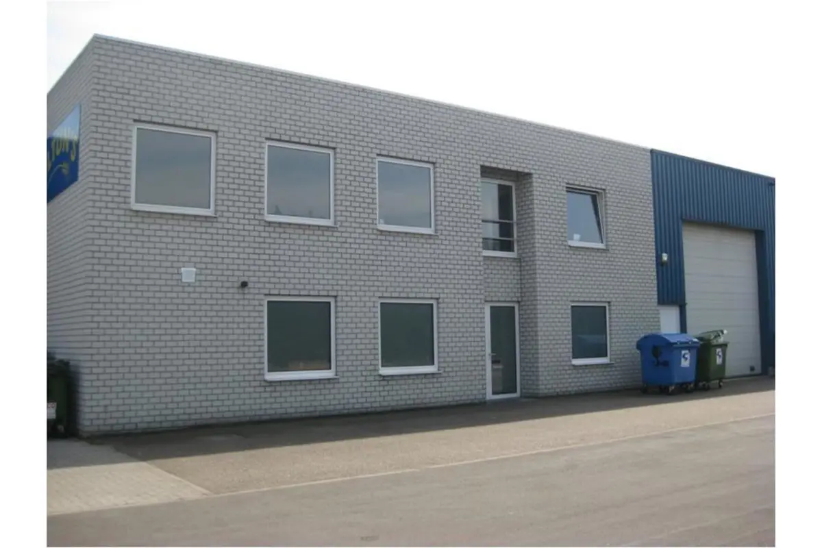 Handelszaak te  huur in Houthalen-Helchteren 3530 3447.00€  slaapkamers 752.00m² - Zoekertje 424982