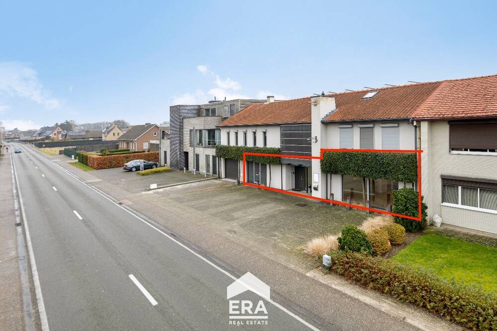 Handelszaak te koop in Bree 3960 187000.00€ 0 slaapkamers 212.00m² - Zoekertje 428351