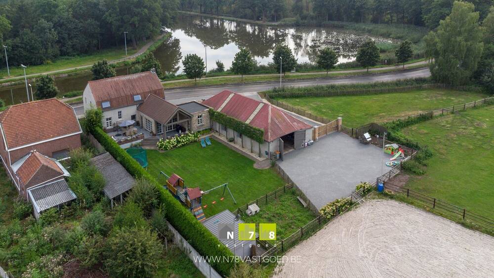 Bungalow te  huur in Bocholt 3950 2750.00€ 4 slaapkamers 206.00m² - Zoekertje 430832