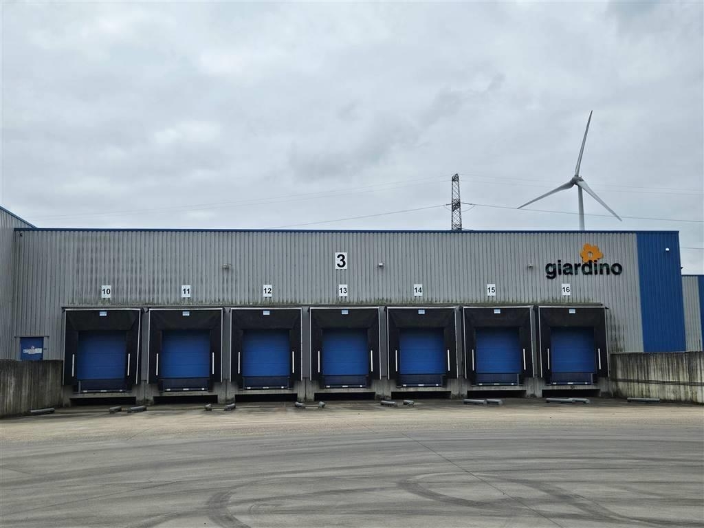 Handelszaak te  huur in Bilzen 3740 7995.00€  slaapkamers 2600.00m² - Zoekertje 432958