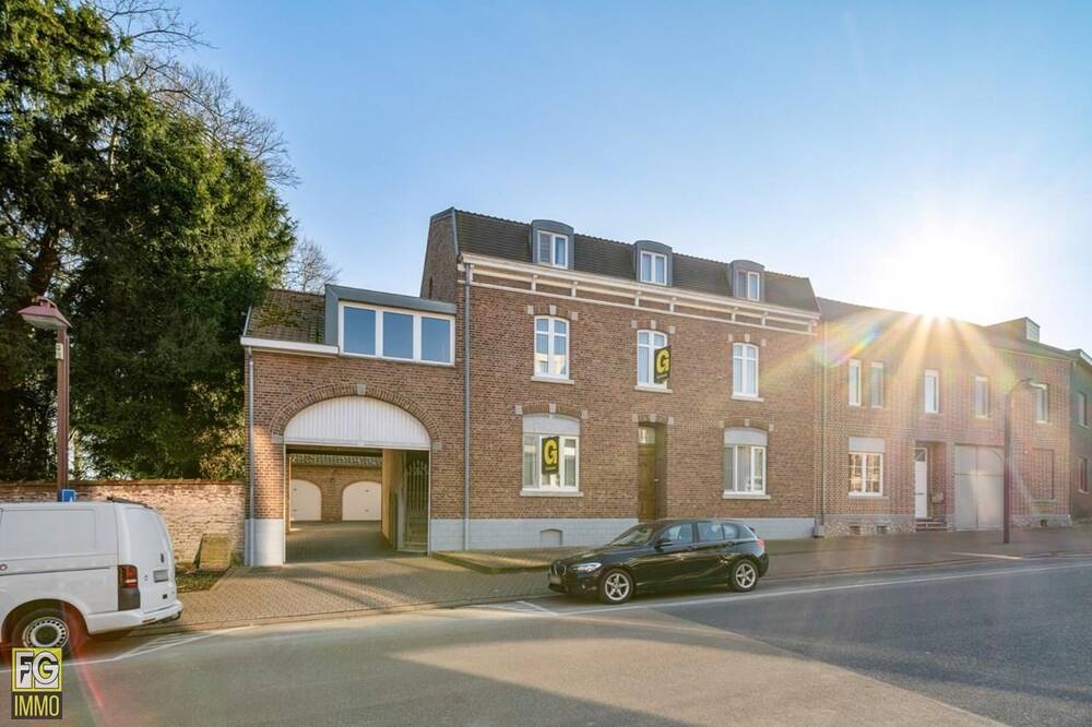 Appartement te koop in Hoeselt 3730 495000.00€ 5 slaapkamers 338.00m² - Zoekertje 432254