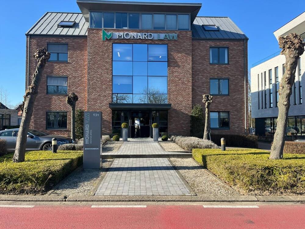 Handelszaak te huur in Hasselt 3500 0.00€ slaapkamers 1750.00m² - Zoekertje 434632