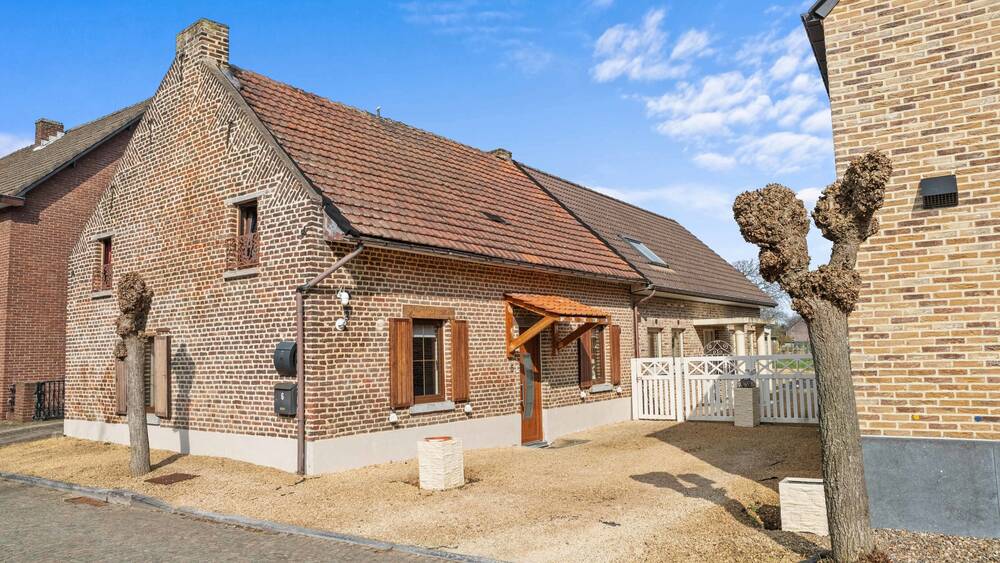 Huis te koop in Maasmechelen 3630 163000.00€ 2 slaapkamers 119.00m² - Zoekertje 434113