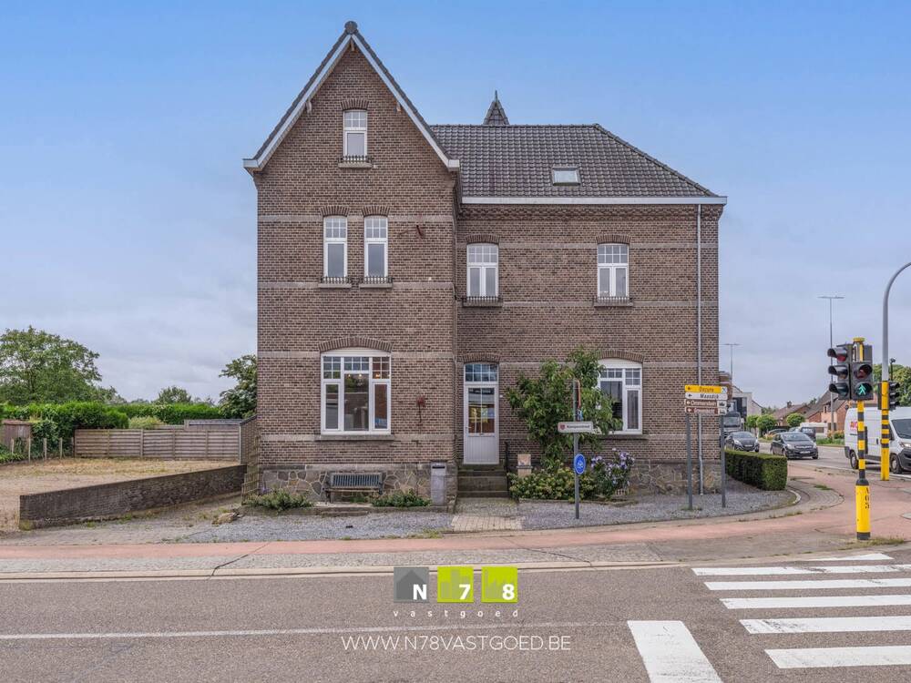 Huis te  koop in Dilsen-Stokkem 3650 299000.00€ 3 slaapkamers 284.00m² - Zoekertje 435878