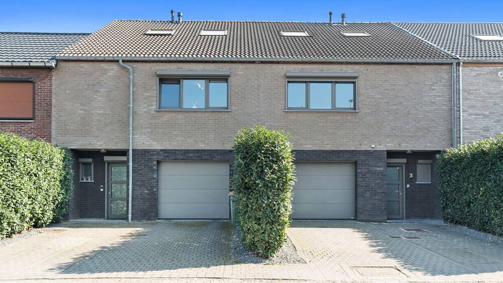 Huis te koop in Maasmechelen 3630 389000.00€ 4 slaapkamers 230.00m² - Zoekertje 441584