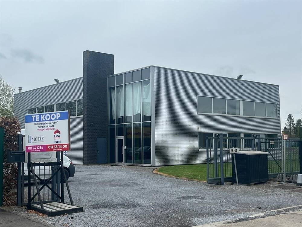 Handelszaak te  koop in Herk-de-Stad 3540 969000.00€  slaapkamers 705.00m² - Zoekertje 442775