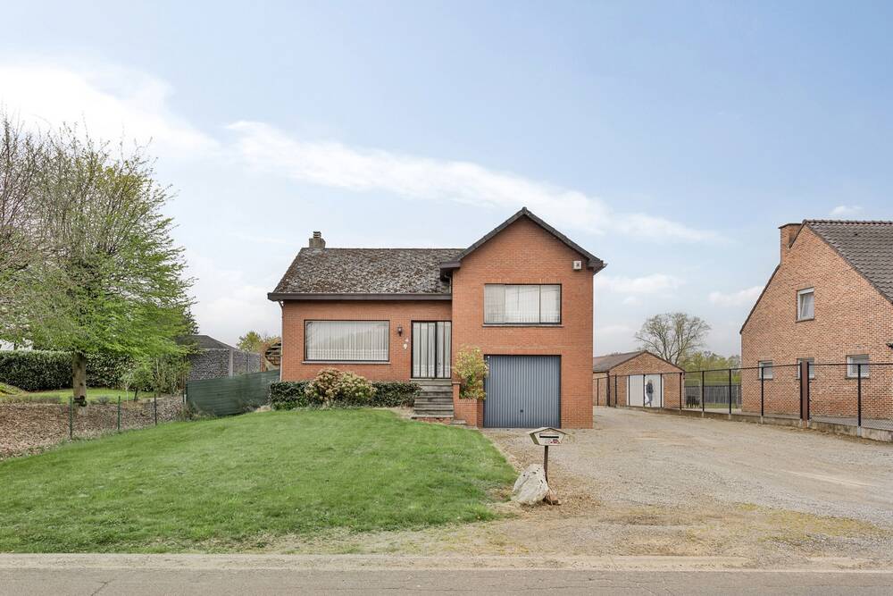 Huis te koop in Lummen 3560 279000.00€ 3 slaapkamers 284.00m² - Zoekertje 445838