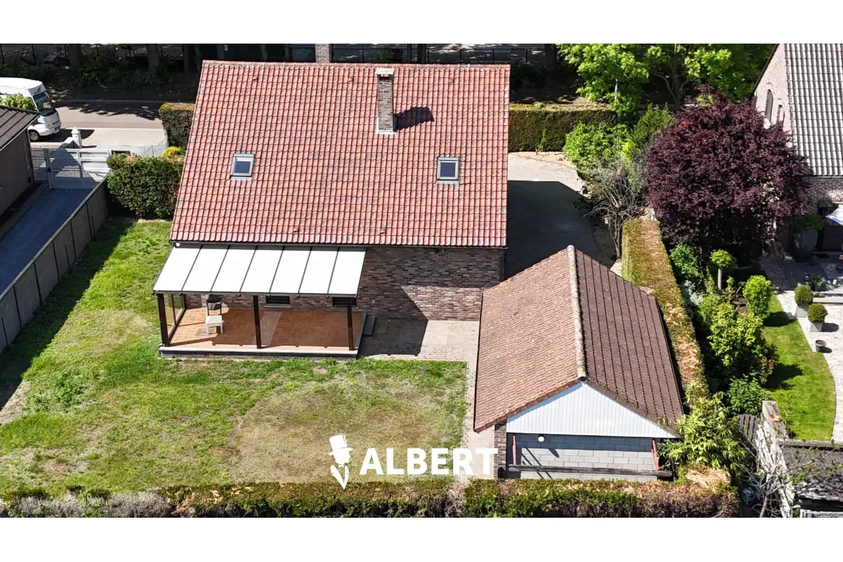 Huis te  koop in Diepenbeek 3590 439000.00€ 5 slaapkamers 266.00m² - Zoekertje 451125