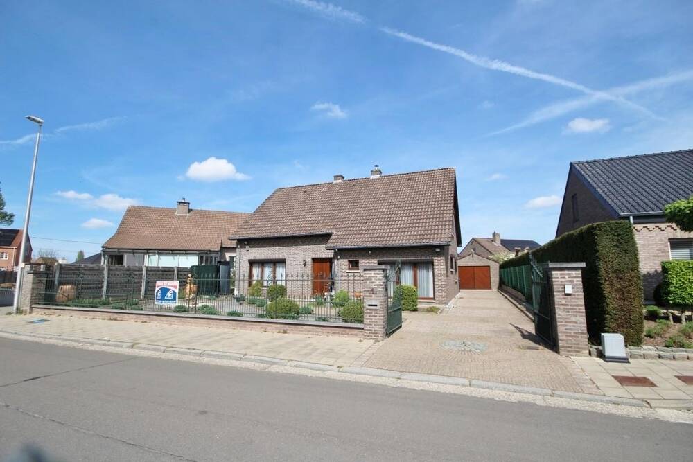Huis te  huur in Sint-Truiden 3800 1100.00€ 4 slaapkamers 179.00m² - Zoekertje 452122