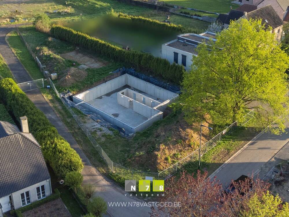 Grond te koop in Maasmechelen 3630 329000.00€ slaapkamers m² - Zoekertje 453364