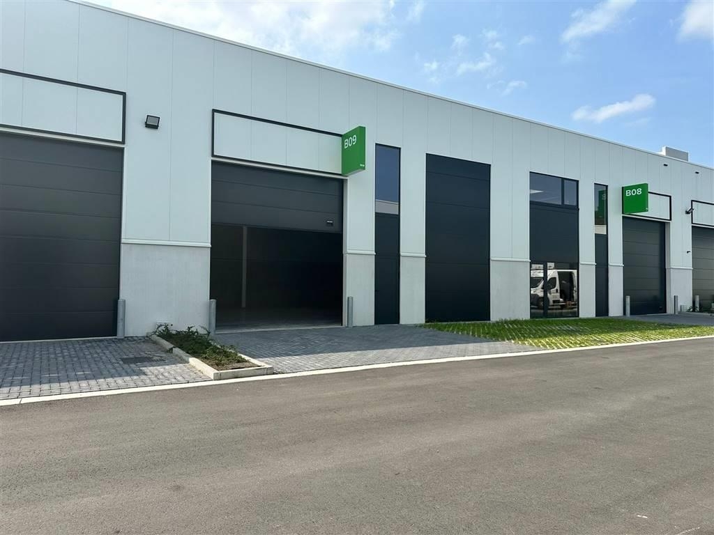 Handelszaak te huur in Genk 3600 790.00€ slaapkamers 144.00m² - Zoekertje 452717