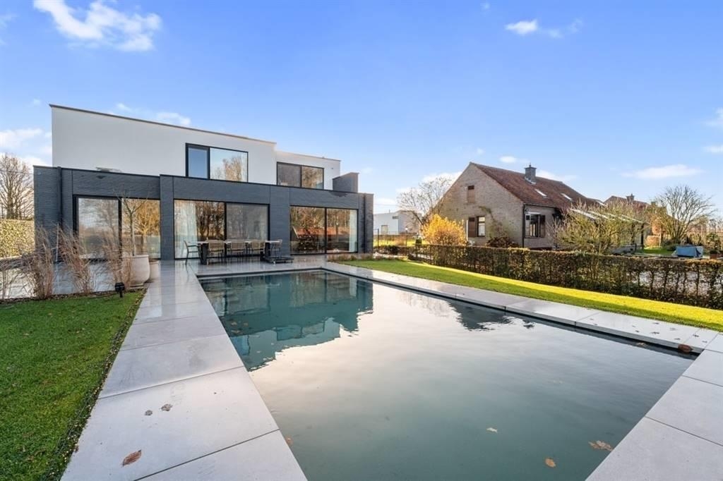 Huis te  koop in Wellen 3830 995000.00€ 3 slaapkamers 400.00m² - Zoekertje 452716