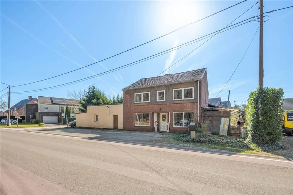 Huis te koop in Overpelt 3900 325000.00€ 5 slaapkamers 233.00m² - Zoekertje 459673