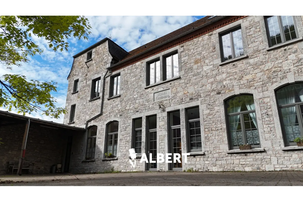 Huis te  in Dinant 5500 850000.00€ 8 slaapkamers 752.00m² - Zoekertje 461148