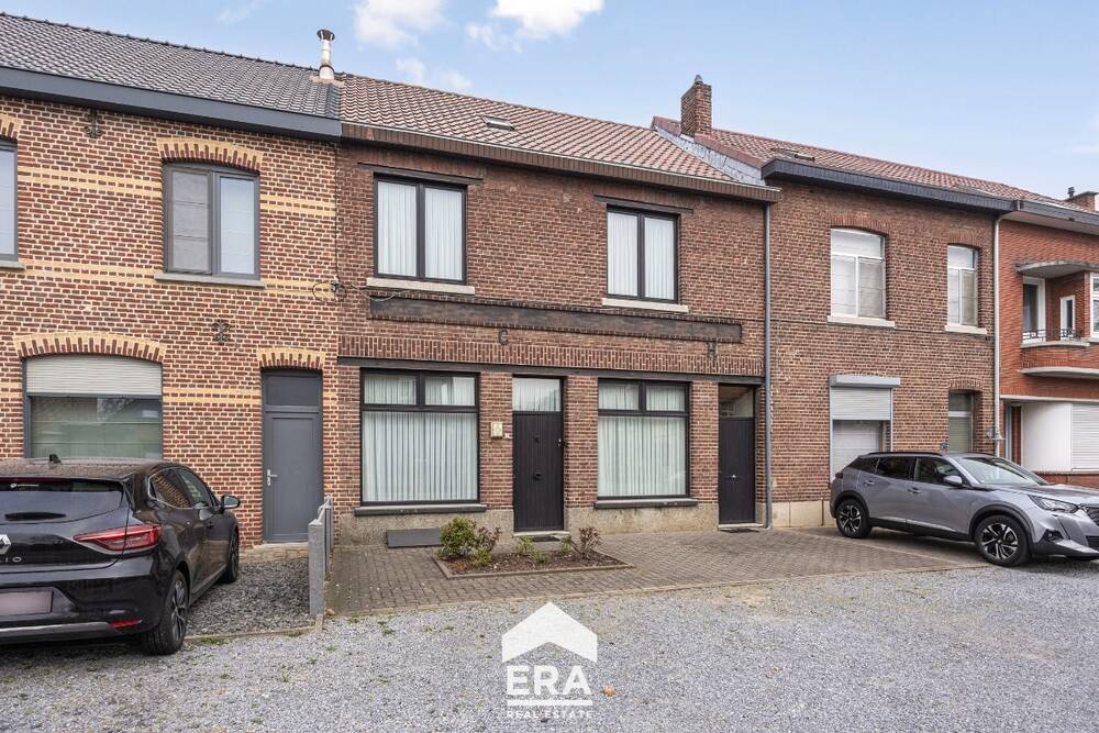 Huis te  koop in Bree 3960 249000.00€ 5 slaapkamers 234.00m² - Zoekertje 460856
