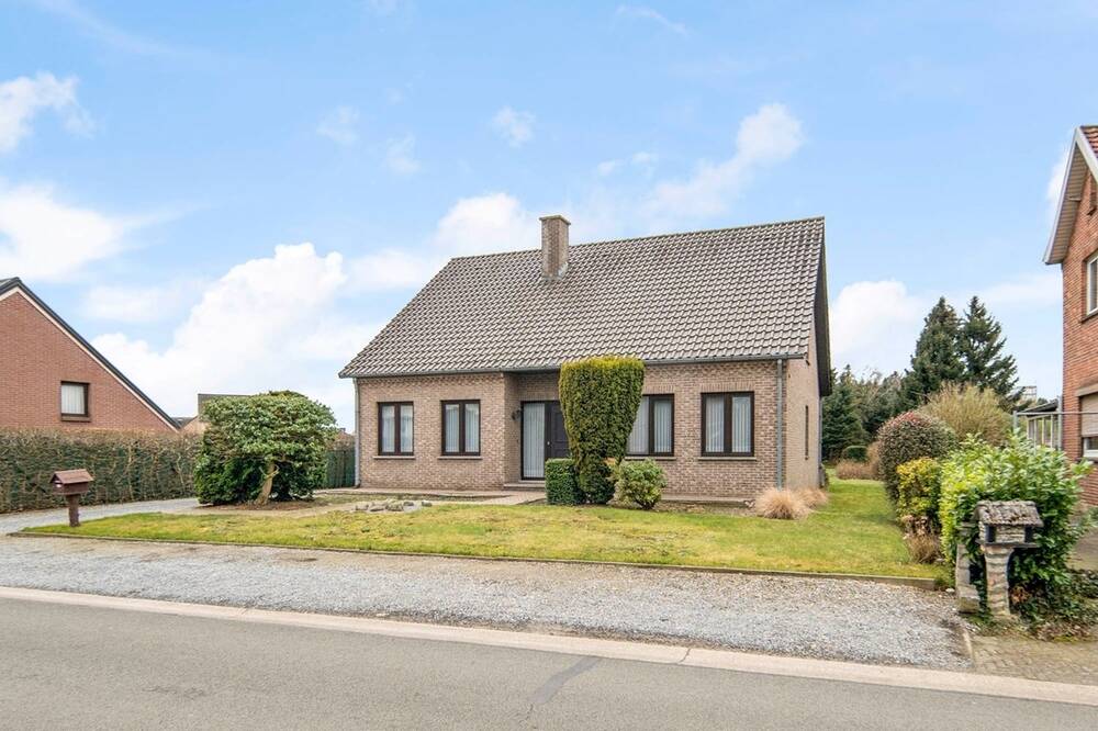 Huis te koop in Opglabbeek 3660 349500.00€ 4 slaapkamers m² - Zoekertje 463016