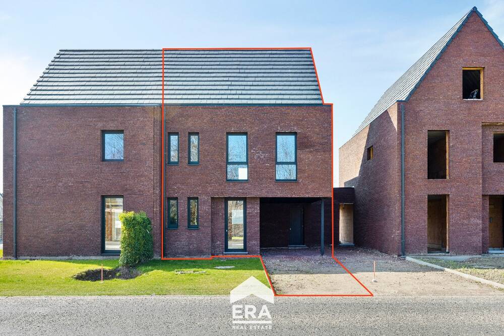 Huis te koop in Peer 3990 285000.00€ 3 slaapkamers 159.77m² - Zoekertje 463651