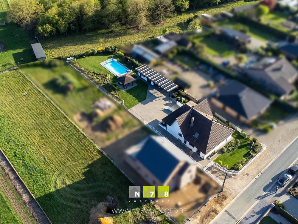Huis te koop in Maaseik 3680 789000.00€ 3 slaapkamers 340.00m² - Zoekertje 463728