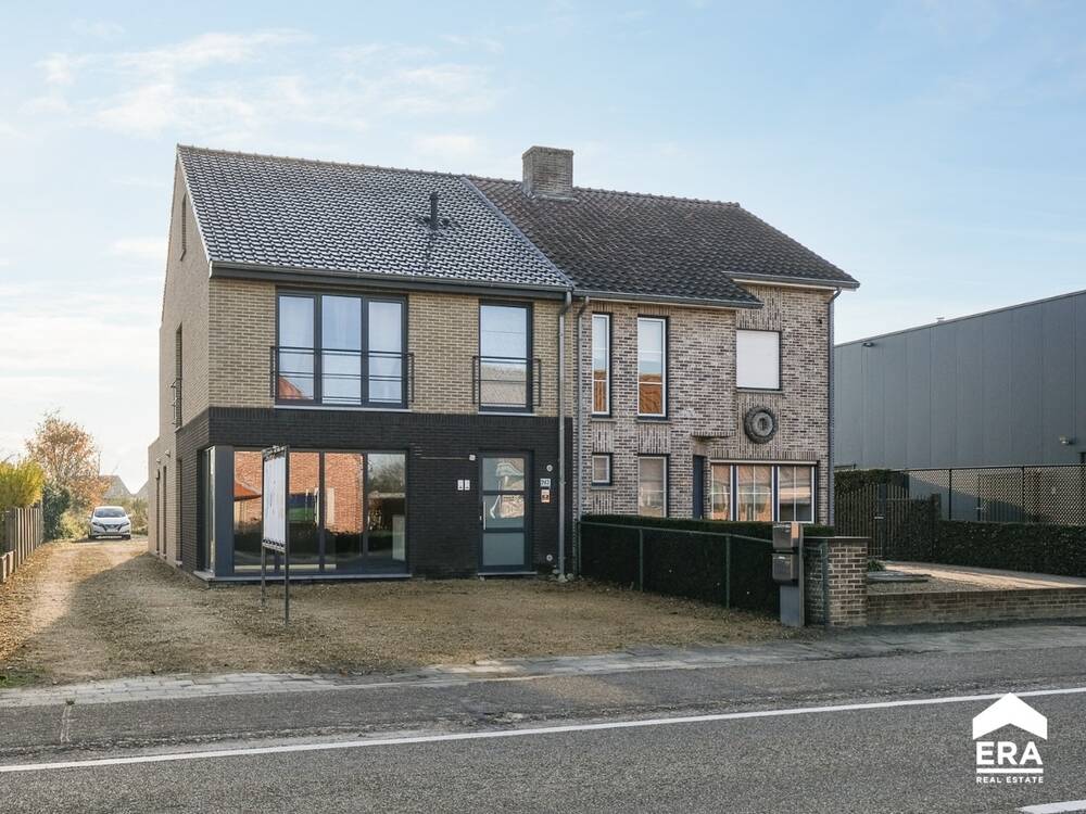 Handelszaak te koop in Overpelt 3900 375000.00€ 2 slaapkamers 221.00m² - Zoekertje 464194
