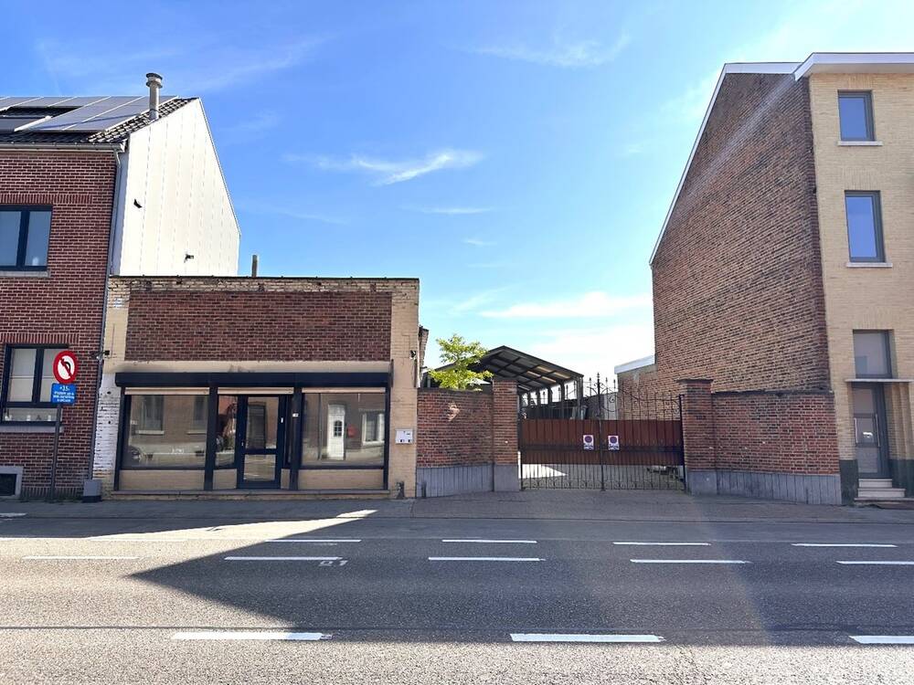 Handelszaak te koop in Tongeren 3700 520000.00€ slaapkamers m² - Zoekertje 465436