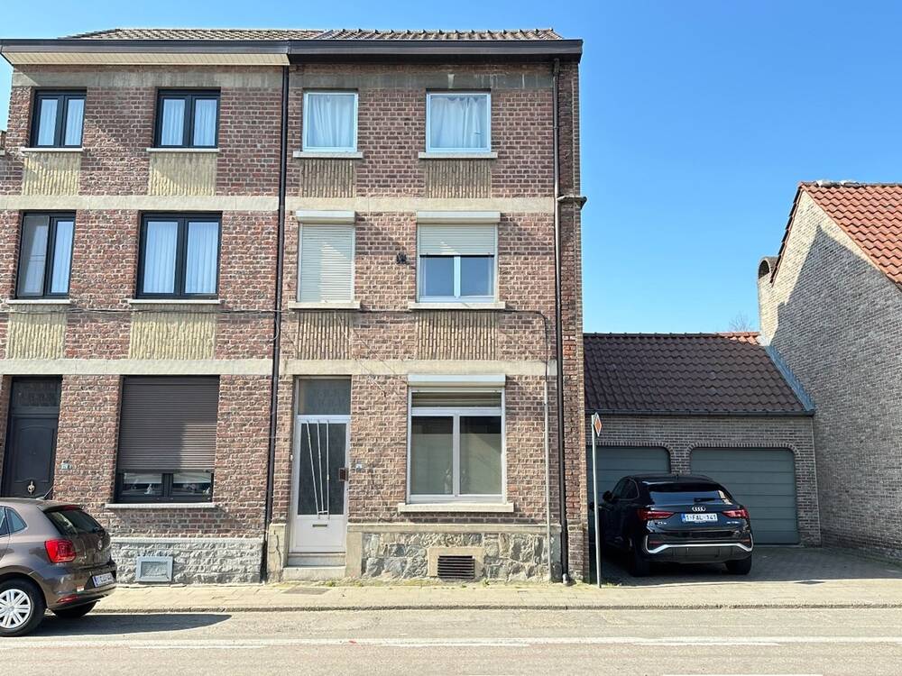 Huis te koop in Berg 3700 184000.00€ 3 slaapkamers m² - Zoekertje 465439