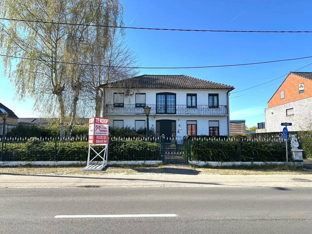 Huis te koop in Berg 3700 399000.00€ 4 slaapkamers 217.00m² - Zoekertje 465437