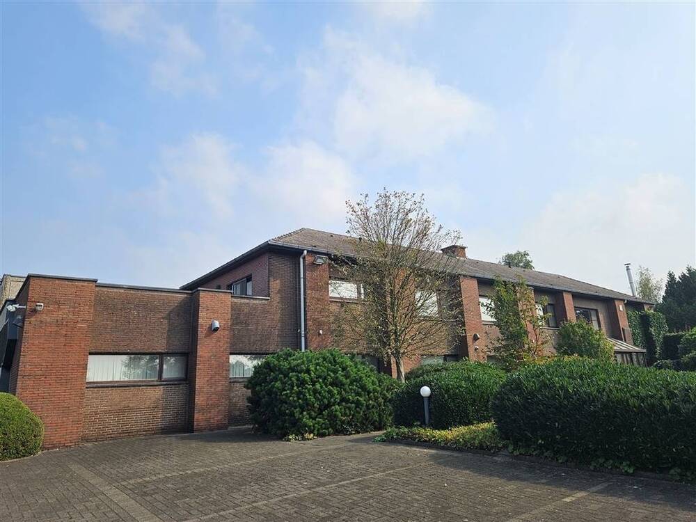 Handelszaak te koop in Zutendaal 3690 830000.00€ 4 slaapkamers 770.00m² - Zoekertje 467373