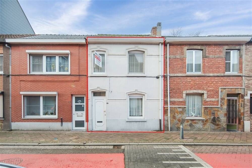 Huis te  koop in Hasselt 3500 209000.00€ 2 slaapkamers 117.00m² - Zoekertje 467405