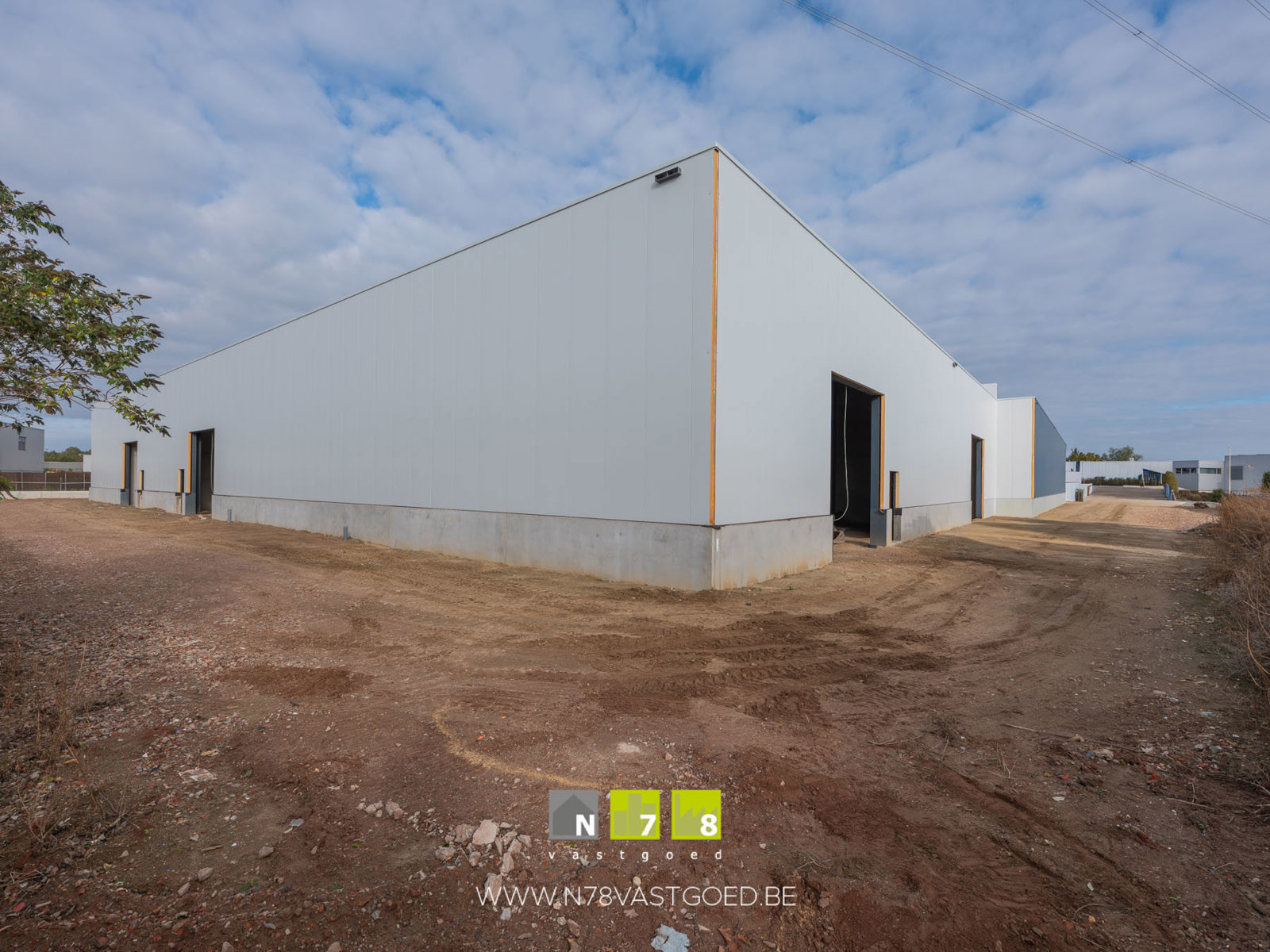 Handelszaak te  huur in Maaseik 3680 1785.00€  slaapkamers 510.00m² - Zoekertje 467211