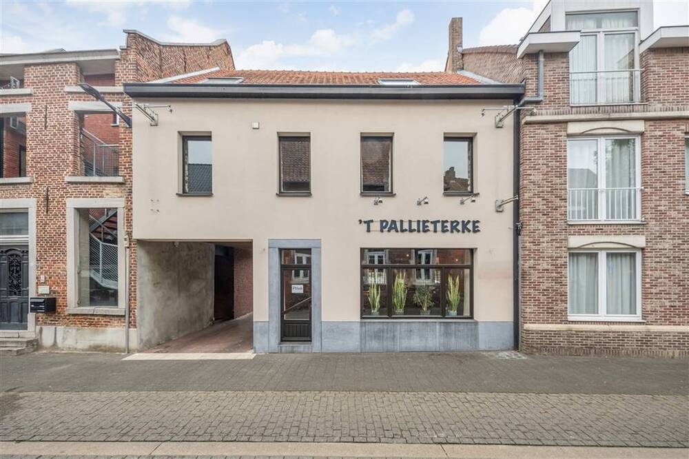 Handelszaak te koop in Herk-de-Stad 3540 410000.00€ 2 slaapkamers 287.50m² - Zoekertje 467441