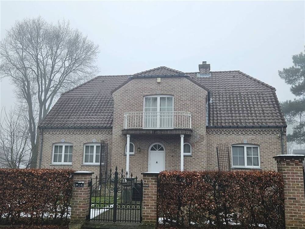 Huis te koop in Houthalen 3530 399000.00€ 4 slaapkamers 312.00m² - Zoekertje 466996