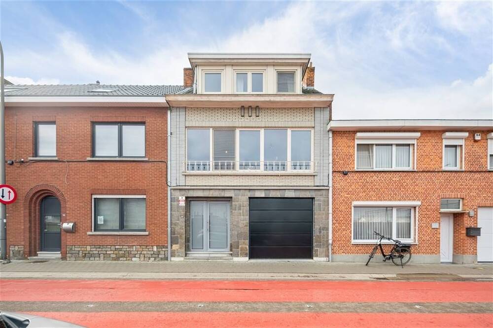Huis te  koop in Hasselt 3500 389000.00€ 3 slaapkamers 205.00m² - Zoekertje 467407