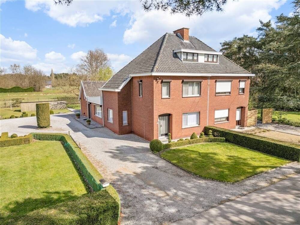 Huis te  koop in Stokrooie 3511 345000.00€ 3 slaapkamers 218.00m² - Zoekertje 467447