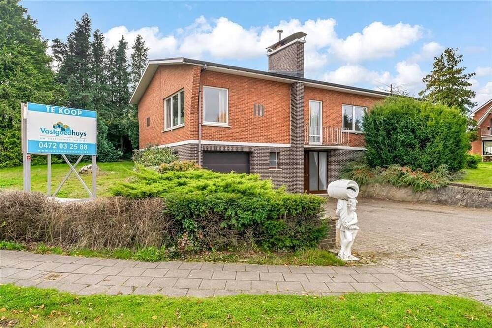 Huis te koop in Tessenderlo 3980 299000.00€ 3 slaapkamers 200.00m² - Zoekertje 473558