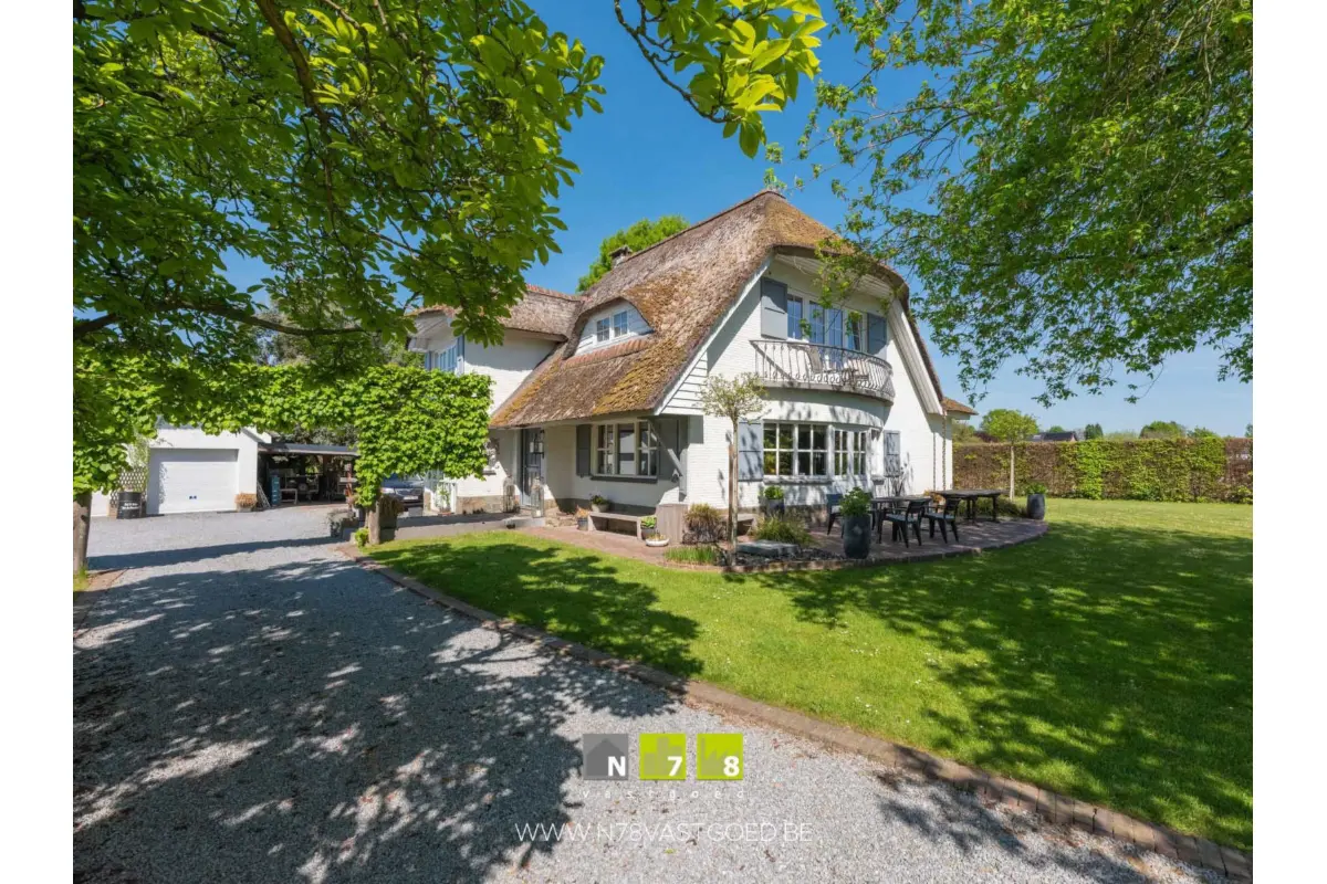 Villa te  koop in Lanaken 3620 900000.00€ 5 slaapkamers 336.00m² - Zoekertje 473861