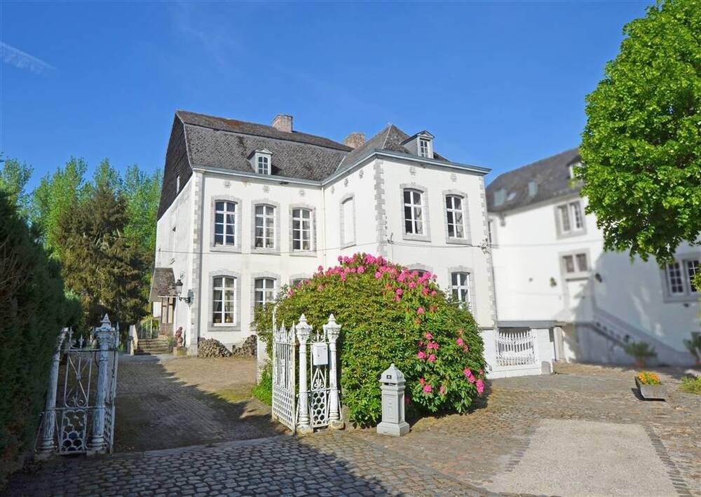 Huis te  koop in Hasselt 3500 675000.00€ 4 slaapkamers 508.00m² - Zoekertje 475124
