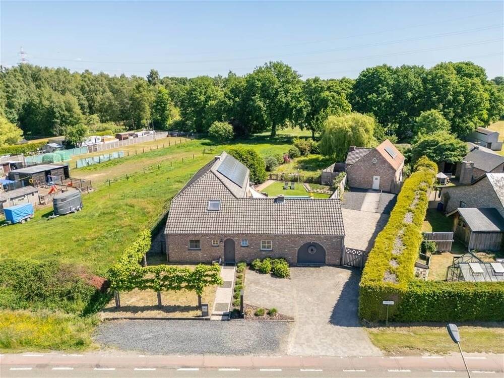 Huis te koop in Zonhoven 3520 795000.00€ 4 slaapkamers 350.00m² - Zoekertje 478974