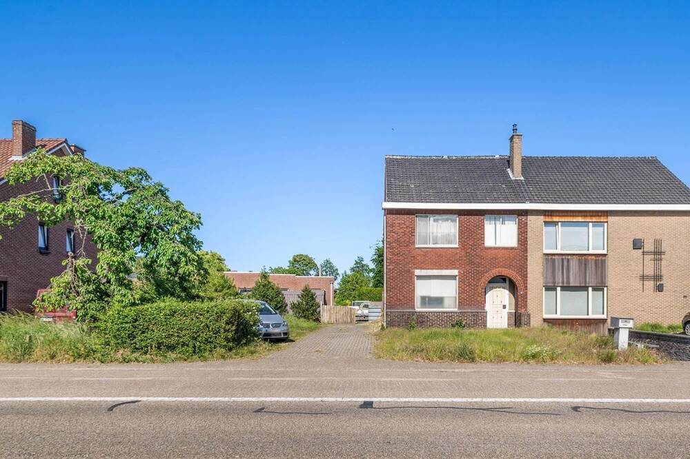 Huis te koop in Maaseik 3680 258000.00€ 2 slaapkamers m² - Zoekertje 480398