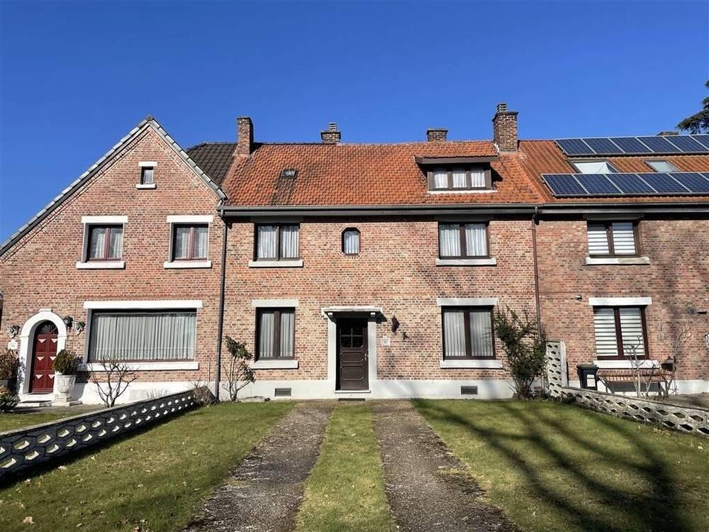 Huis te koop in Genk 3600 264000.00€ 4 slaapkamers 196.00m² - Zoekertje 480101