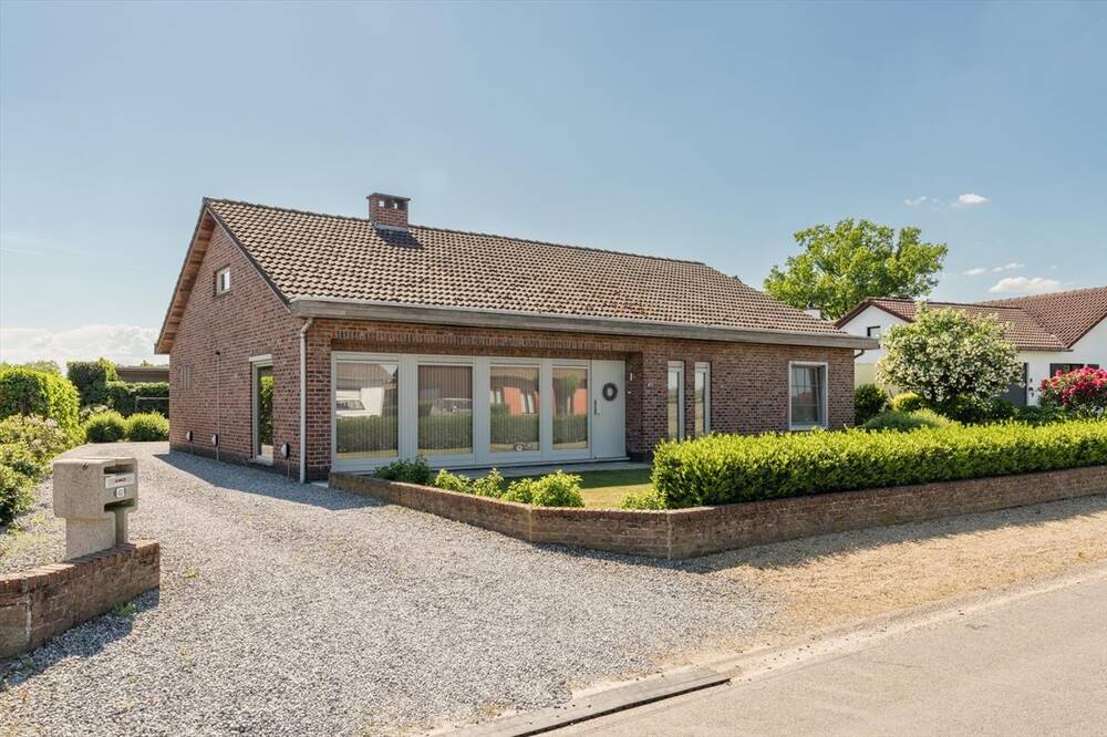 Huis te koop in Neerpelt 3910 398000.00€ 3 slaapkamers 303.00m² - Zoekertje 479664
