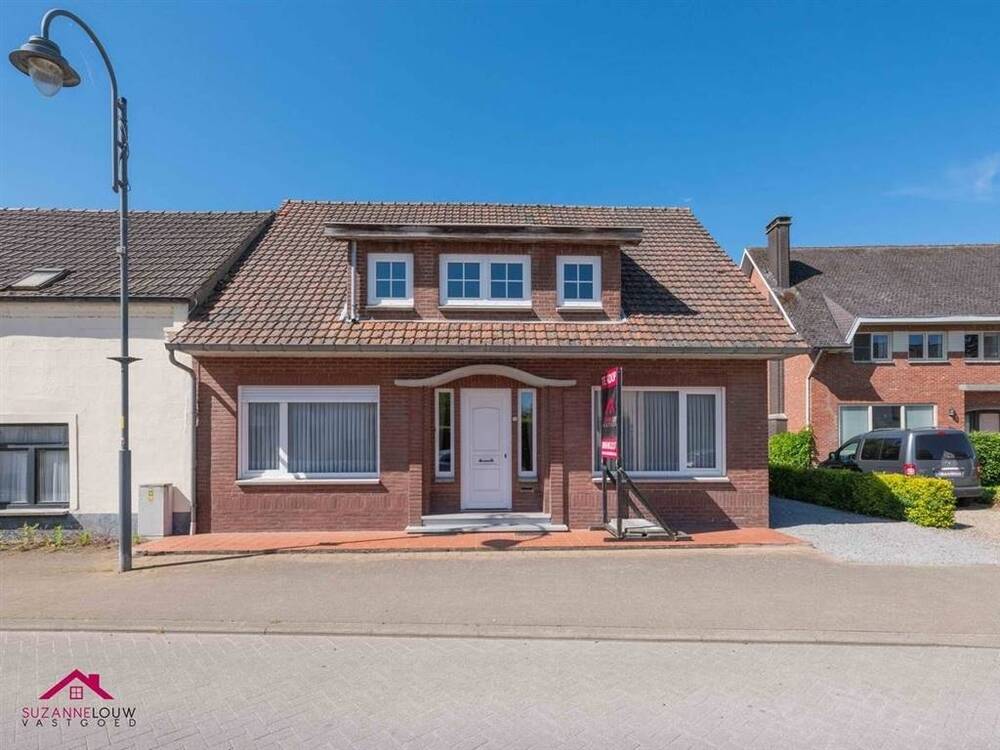 Huis te koop in Neeroeteren 3680 215000.00€ 3 slaapkamers 180.00m² - Zoekertje 480597