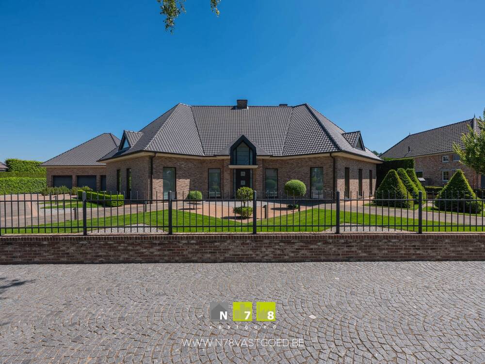 Villa te  koop in Bree 3960 0.00€ 4 slaapkamers 446.00m² - Zoekertje 482062