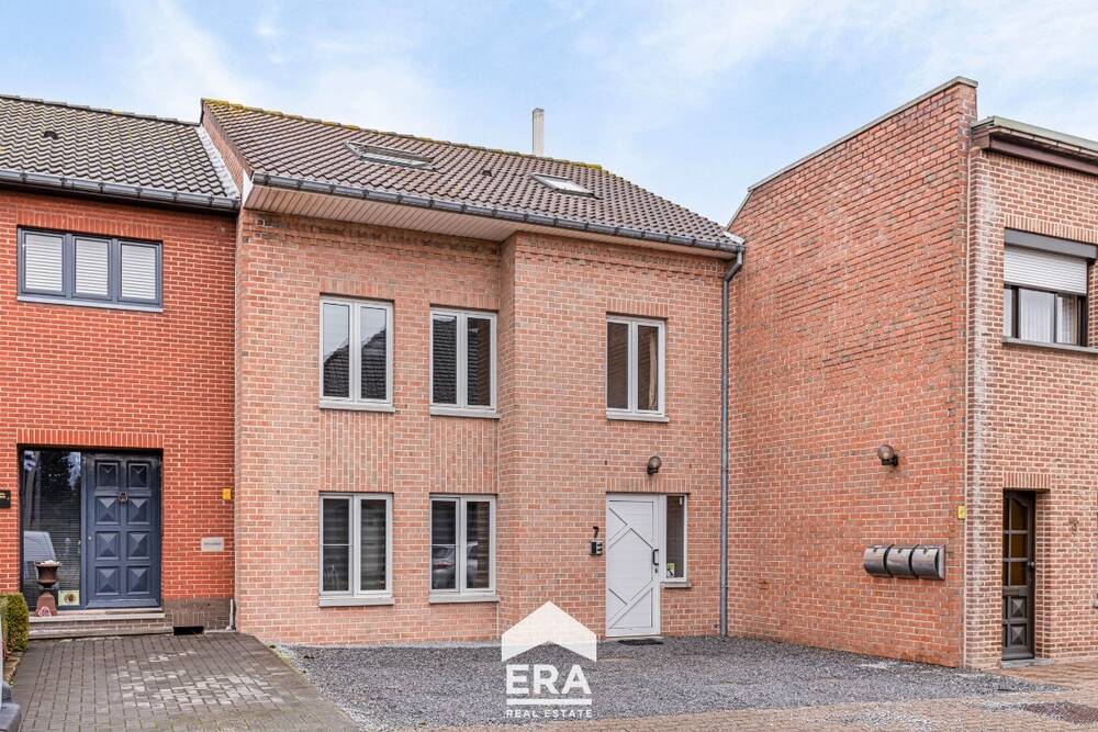 Appartement te  koop in Bree 3960 425000.00€ 5 slaapkamers 231.00m² - Zoekertje 482007