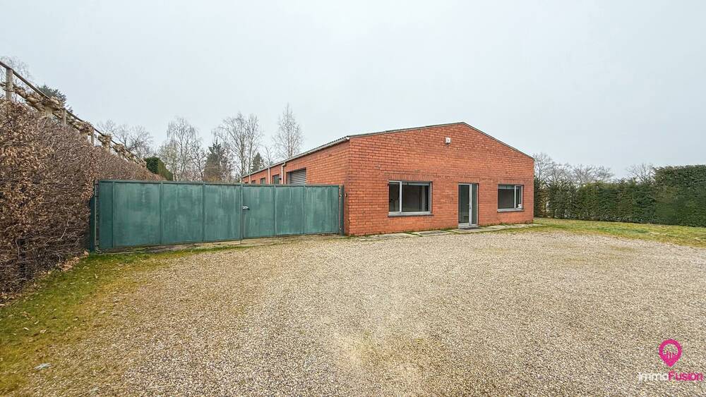 Handelszaak te koop in Zonhoven 3520 395000.00€ slaapkamers 2032.00m² - Zoekertje 481085