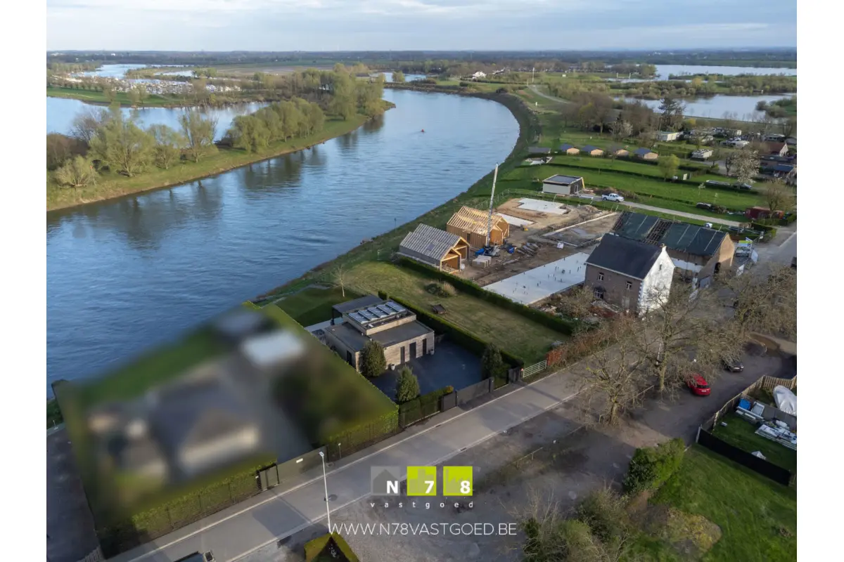 Huis te  koop in Maaseik 3680 749000.00€ 2 slaapkamers 89.00m² - Zoekertje 483018