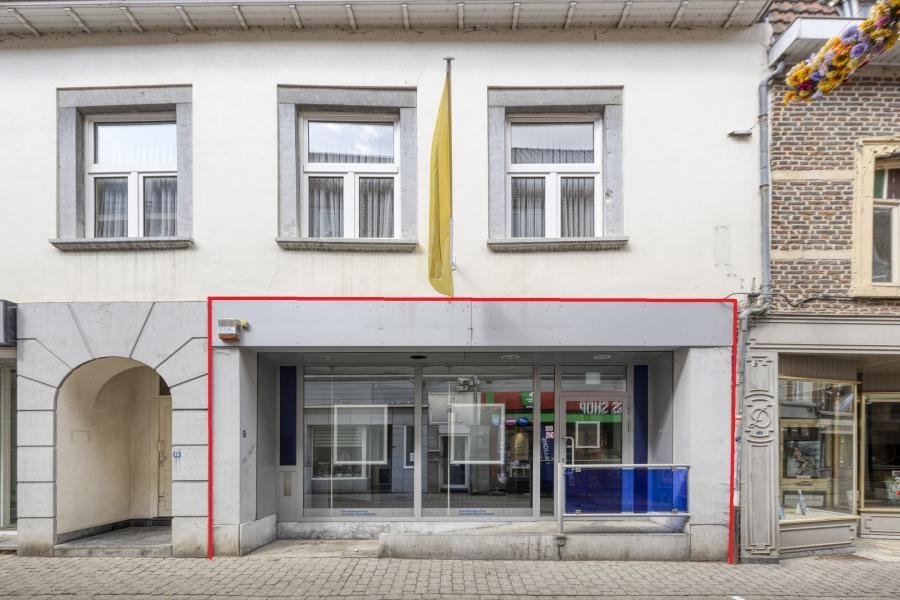 Handelszaak te koop in Tongeren 3700 180000.00€ slaapkamers m² - Zoekertje 482699