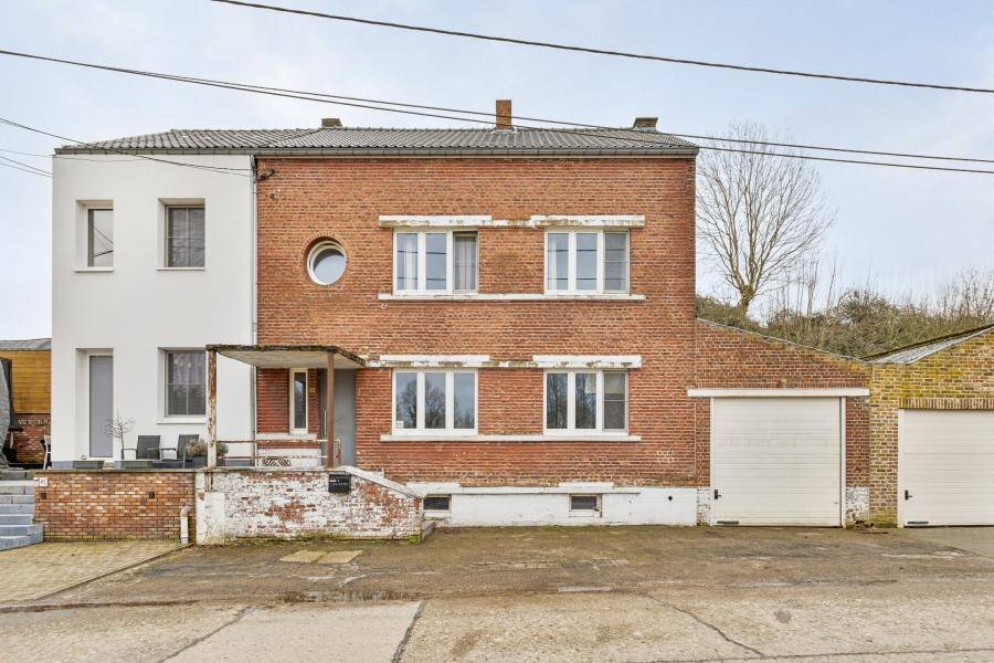 Huis te koop in Tongeren 3700 149000.00€ 3 slaapkamers 190.00m² - Zoekertje 484079