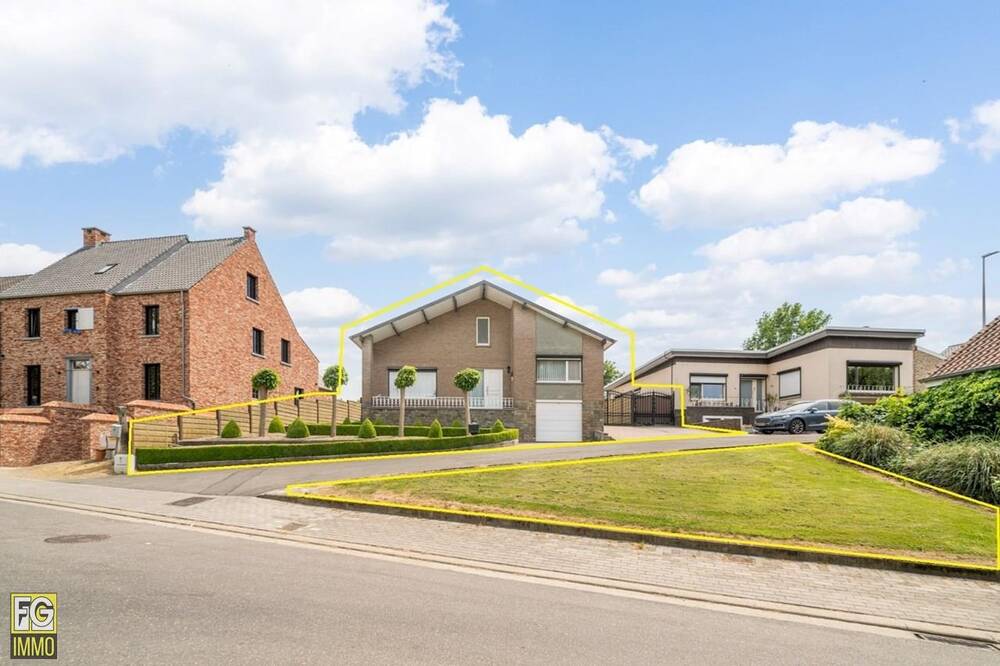 Huis te koop in Hoeselt 3730 310000.00€ 3 slaapkamers 258.00m² - Zoekertje 486184